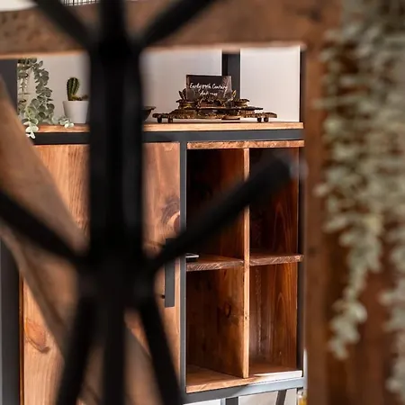 Lovely 2 Bed In The Heart Of With Ac By Lisbeyond