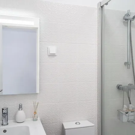 Apartment Lovely 2 Bed In The Heart Of With Ac