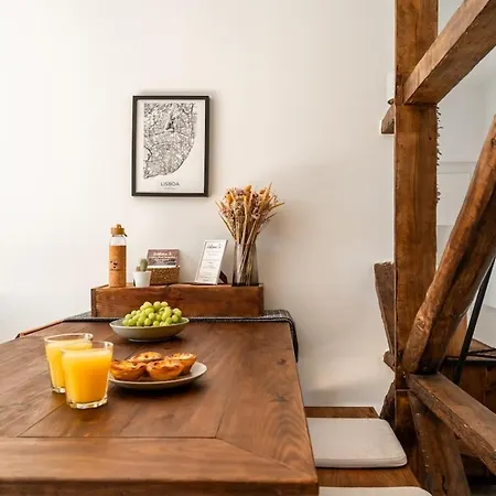 Lovely 2 Bed In The Heart Of With Ac Apartment Lisbon
