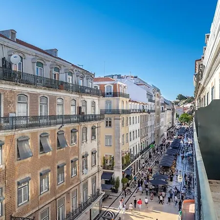 Lovely 2 Bed In The Heart Of With Ac By Lisbeyond *