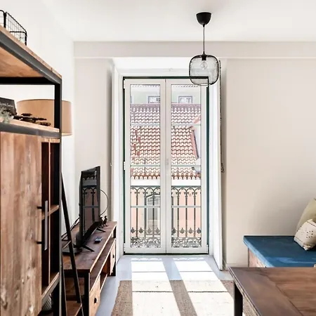 Lovely 2 Bed In The Heart Of With Ac By Lisbeyond Appartement *