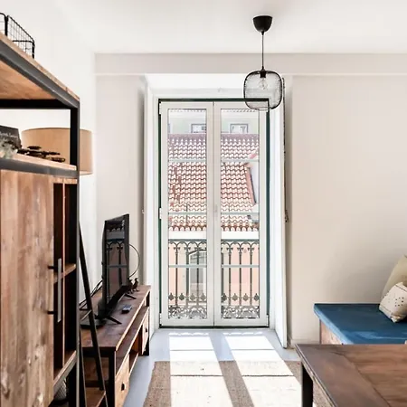 Lovely 2 Bed In The Heart Of With Ac By Lisbeyond * Lisboa