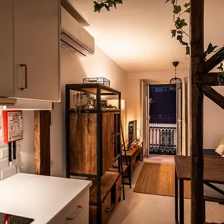 Lovely 2 Bed In The Heart Of With Ac By Lisbeyond *