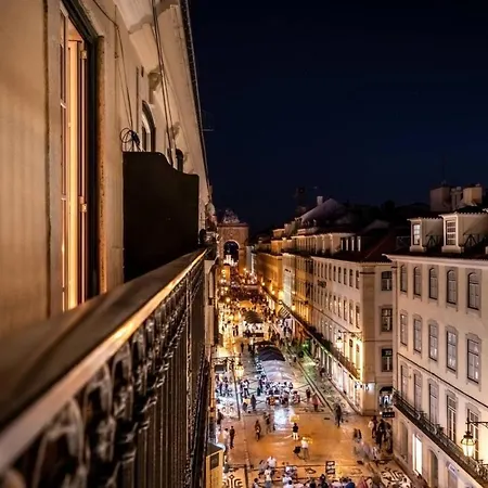 Lovely 2 Bed In The Heart Of With Ac By Lisbeyond Lisboa