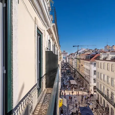 Lovely 2 Bed In The Heart Of With Ac By Lisbeyond Lisboa