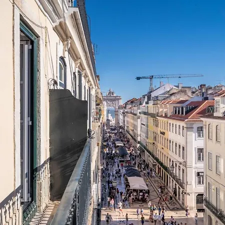 Lovely 2 Bed In The Heart Of With Ac By Lisbeyond Appartement